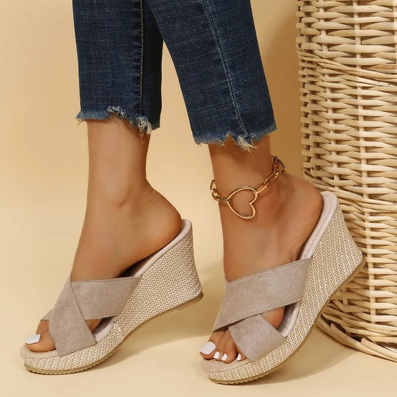 Jewel - Chic Wedge Sandals