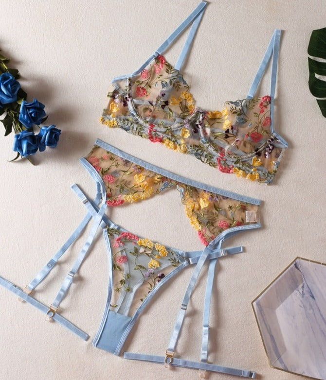 Daisy | 3-piece French lingerie set