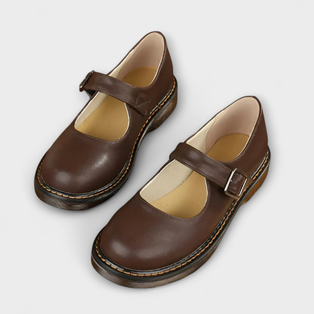 Yolanda - Stylish leather shoes with straps