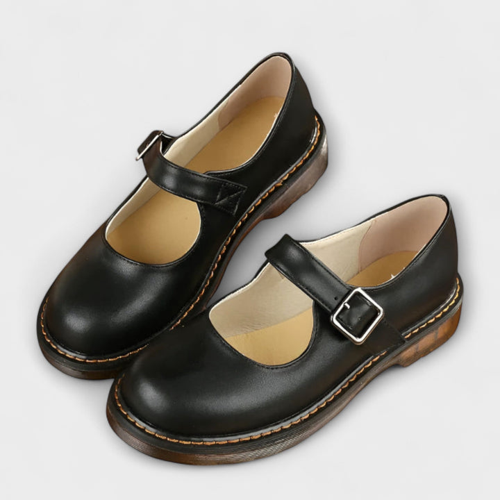 Yolanda - Stylish leather shoes with straps
