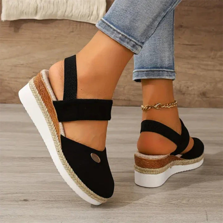 Delilah - strapped sandal with low wedge heel